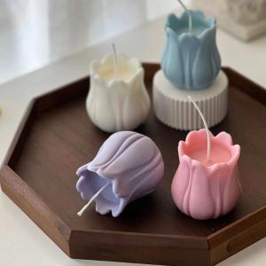 Vela con forma de tulipán